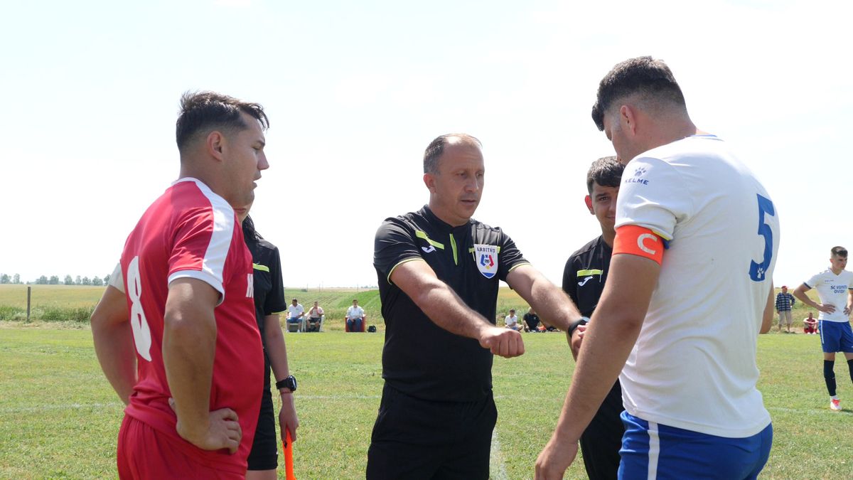 Netflix ar da lovitura la Plumbuita, în Călărași » „Stricau terenul când treceau cu morții! O luau pe gazon ca să scurteze drumul până la cimitir”