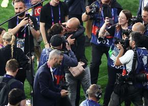 Apariție rarisimă! Pep Guardiola, momente tandre cu soția Cristina, după victoria cu Manchester City