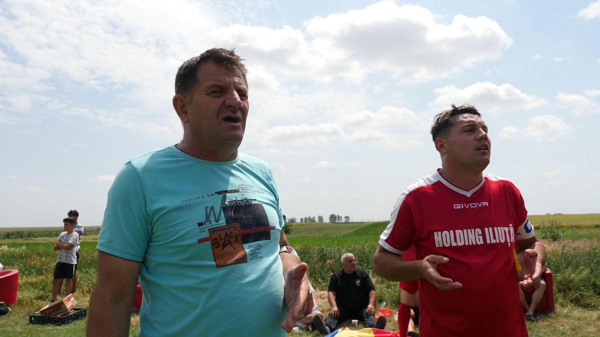 Netflix ar da lovitura la Plumbuita, în Călărași » „Stricau terenul când treceau cu morții! O luau pe gazon ca să scurteze drumul până la cimitir”