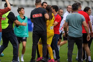Scandal monstru și bătaie generală pe teren la finala Cupei României la fotbal feminin + Acuzații grave: „Am fost amenințată de omul de la pază”