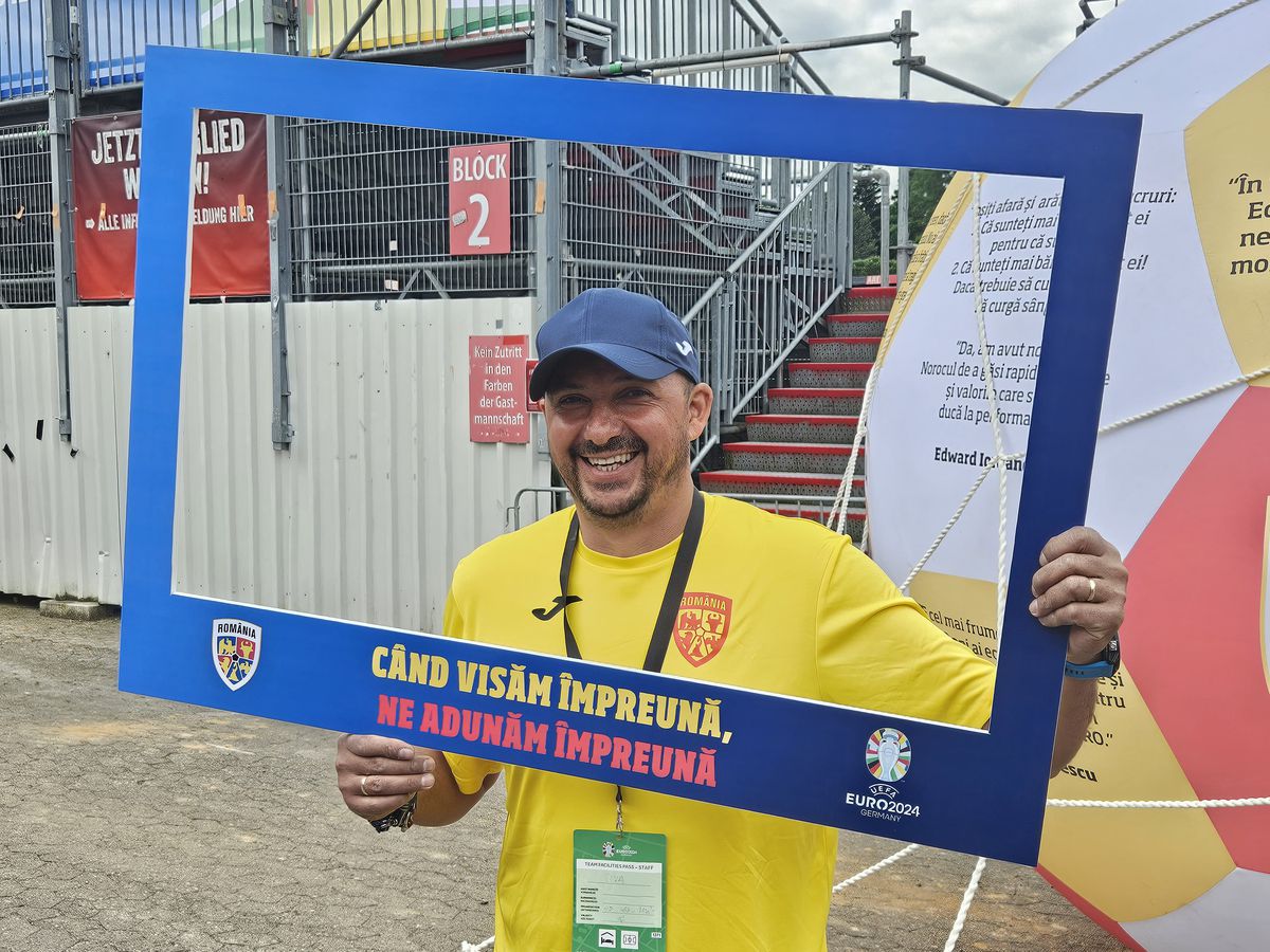 Naționala României, antrenament deschis publicului: Toată lumea vopsită în roșu, galben și albastru