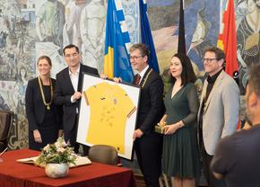 Recepție specială pentru delegația României în Wurzburg » Răzvan Burleanu: „Asta poate fi cea mai bună generație din ultimii 20 de ani” + A vorbit și despre politică și alegeri