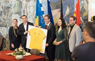 Recepție specială pentru delegația României în Wurzburg » Răzvan Burleanu: „Asta poate fi cea mai bună generație din ultimii 20 de ani” + A vorbit și despre politică și alegeri