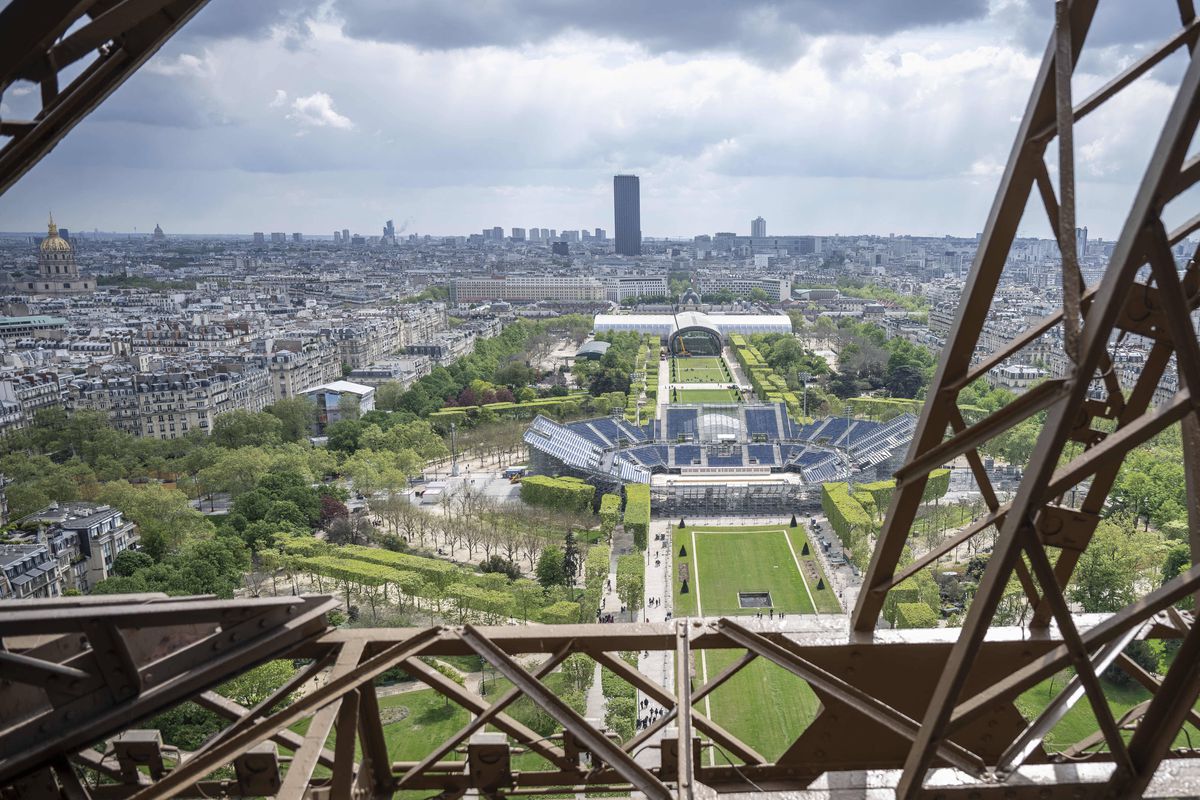 „Eiffel Tower Stadium”, arena de 13.000 de locuri amenajată lângă Champ de Mars » Va fi una dintre atracțiile de la Jocurile Olimpice