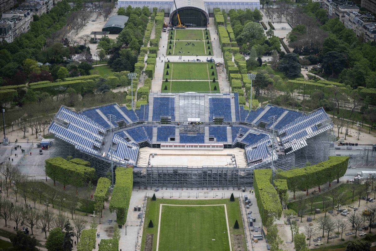 „Eiffel Tower Stadium”, arena de 13.000 de locuri amenajată lângă Champ de Mars » Va fi una dintre atracțiile de la Jocurile Olimpice