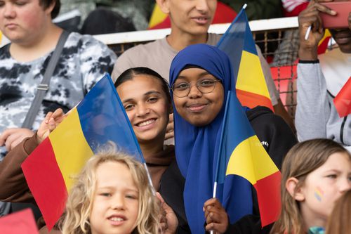 Fani de toate rasele și religiile, care susțin România, foto: Ionuț Iordache / GSP