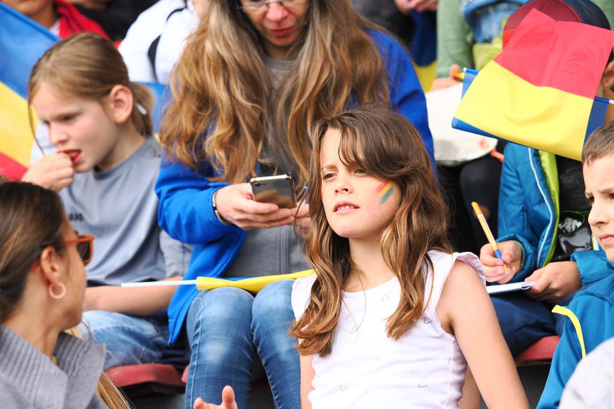 Nu l-a văzut pe Hagi jucând, dar îi poartă tricoul » A chiulit de la facultate pentru antrenamentul României: „Orice pentru națională!”