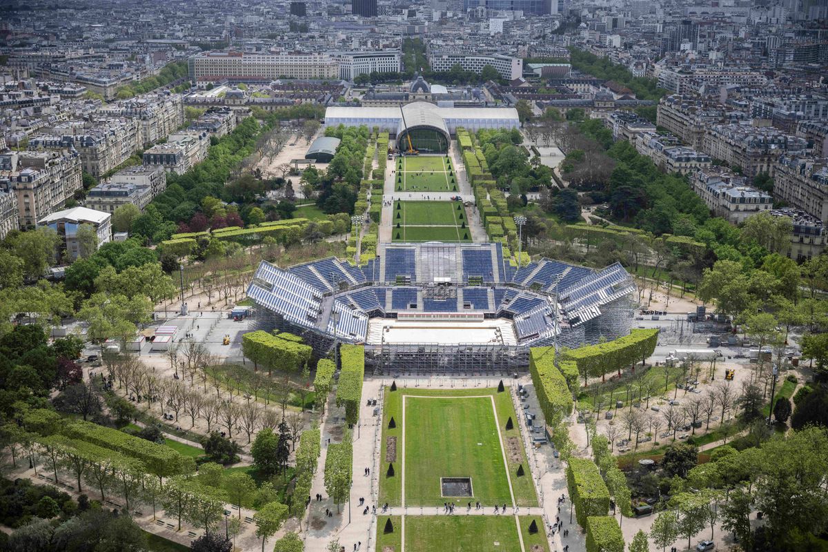 „Eiffel Tower Stadium”, arena de 13.000 de locuri amenajată lângă Champ de Mars » Va fi una dintre atracțiile de la Jocurile Olimpice