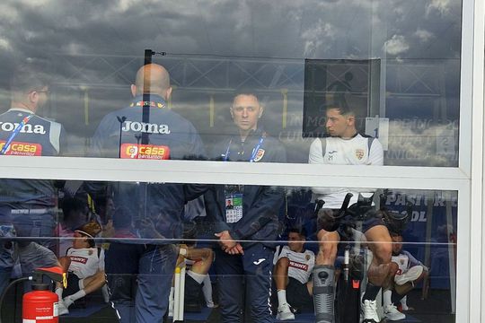Olimpiu Moruțan a făcut bicicletă în sală, alături de ceilalți „tricolorii”