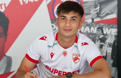 Alexandru Musi, prezentat oficial la Dinamo! Ce număr va purta fotbalistul venit de la FCSB + durata contractului