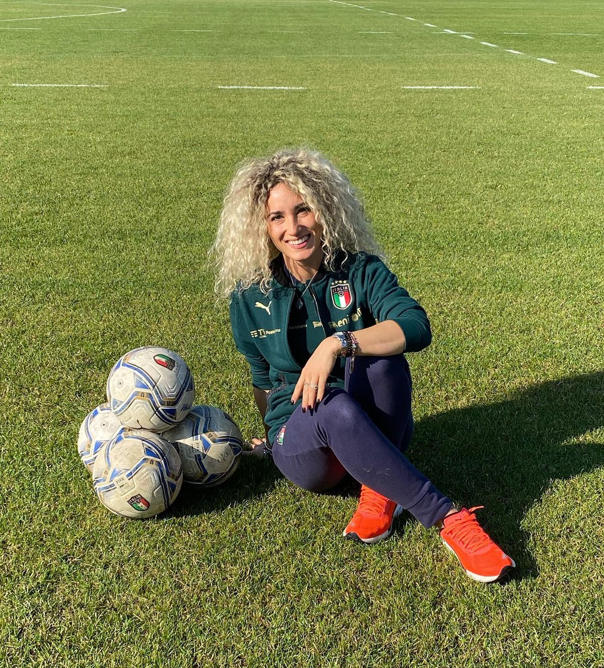 Italia a venit cu nutriționistul la meciul contra României Under 21 » Cine este Maria Luisa, apariția misterioasă din staff-ul Squadra Azzurra