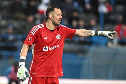 Eduard Papp semnează în Superliga. Foto: Imago