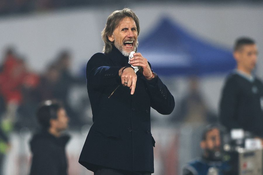Ricardo Gareca, fostul selecționer al lui Chile. Foto: Imago Fiasco total! N-a mai așteptat sfârșitul preliminariilor și a demisionat: „Nu voi răspunde la nicio întrebare”
