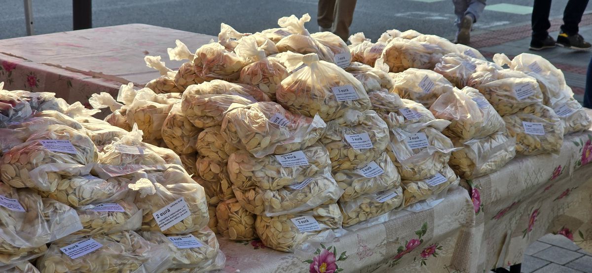 Slovacii comercializează semințe la meciul României U21 de la EURO 2025