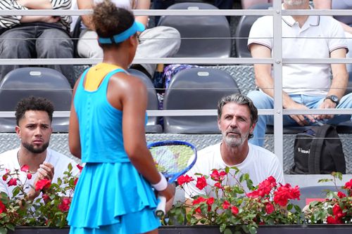 Patrick Mouratoglou privind spre Naomi Osaka FOTO Imago Images
