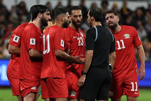 Visul frumos al palestinienilor de a ajunge în premieră la Cupa Mondială a fost spulberat în prelungirile meciului decisiv cu Oman.