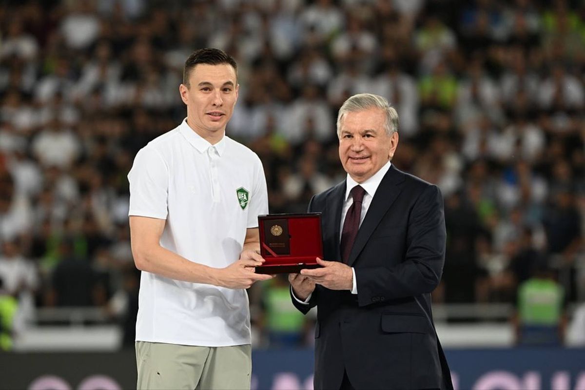 Jucătorii din Uzbekistan au primit primă câte o mașină surpriză pentru calificarea la Mondial! Ce model neașteptat a ales președintele țării