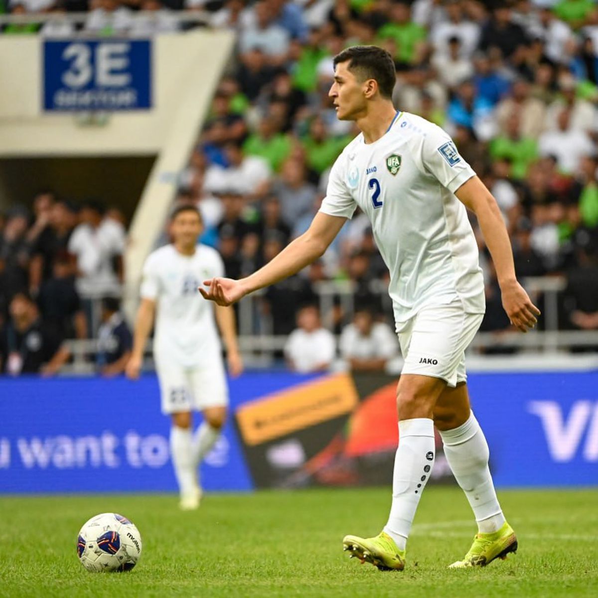 Jucătorii din Uzbekistan au primit primă câte o mașină surpriză pentru calificarea la Mondial! Ce model neașteptat a ales președintele țării