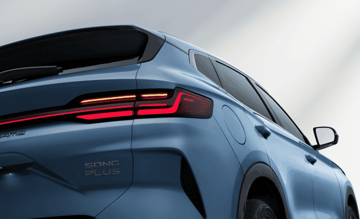 Jucătorii din Uzbekistan au primit primă câte o mașină surpriză pentru calificarea la Mondial! Ce model neașteptat a ales președintele țării