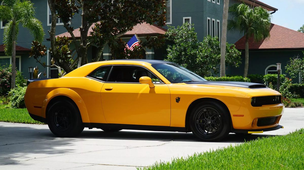 Mașina specială a lui Kevin Hart a fost scoasă la licitație și poate bate toate recordurile! Sunt doar 40 exemplare în toată lumea