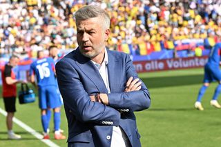 S-a făcut! Edward Iordănescu a semnat cu Legia Varșovia