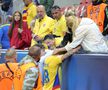 Jucătorii României U21, consolați de mame și iubite după înfrângerea cu Italia