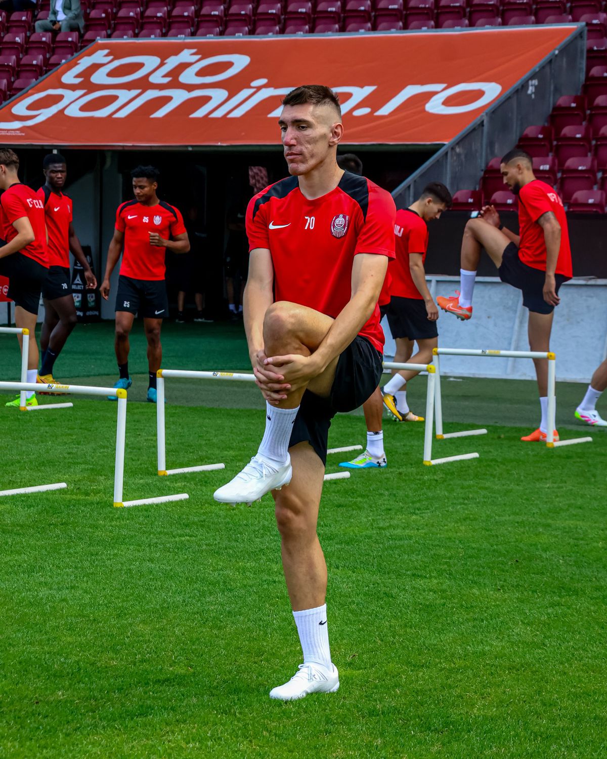 Dan Petrescu își poate pierde un titular de la CFR Cluj » Acesta se poate transfera în Germania + I se caută deja înlocuitor