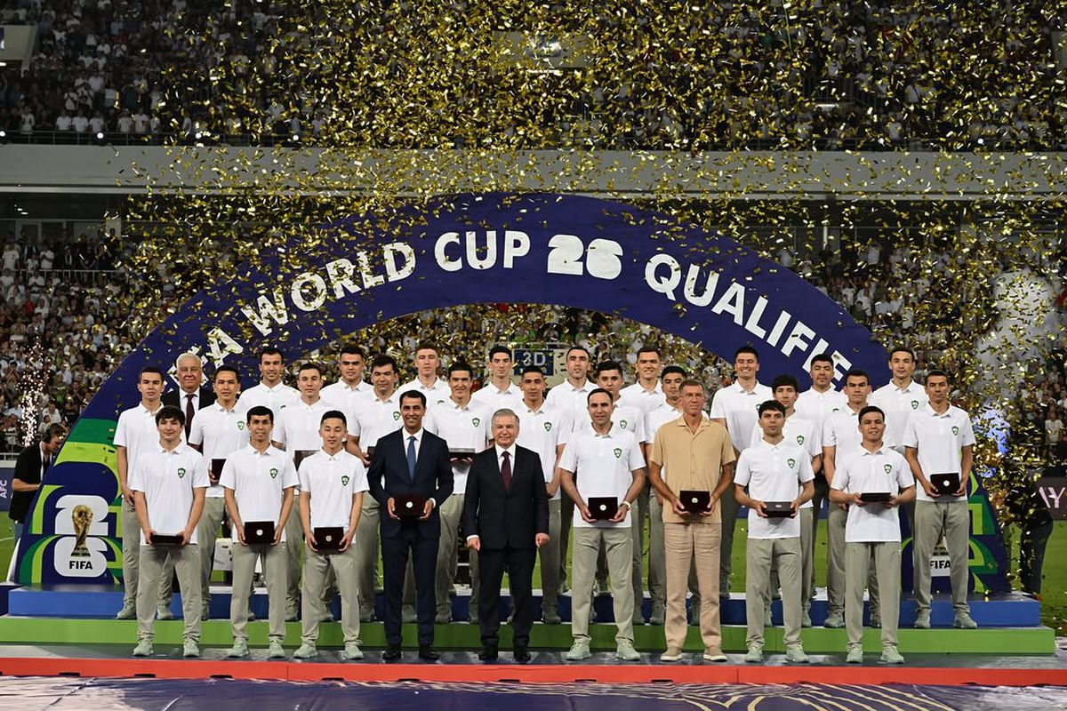 Jucătorii din Uzbekistan au primit primă câte o mașină surpriză pentru calificarea la Mondial! Ce model neașteptat a ales președintele țării