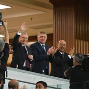 Președintele Uzbekistanului, Shavkat Mirziyoyev (cu mâna ridicată). Foto: Instagram
