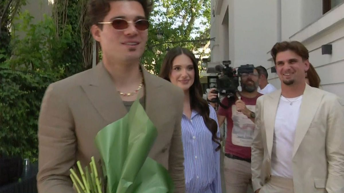 Moment special în familia Hagi: Elena și Ianis vor deveni azi părinți!