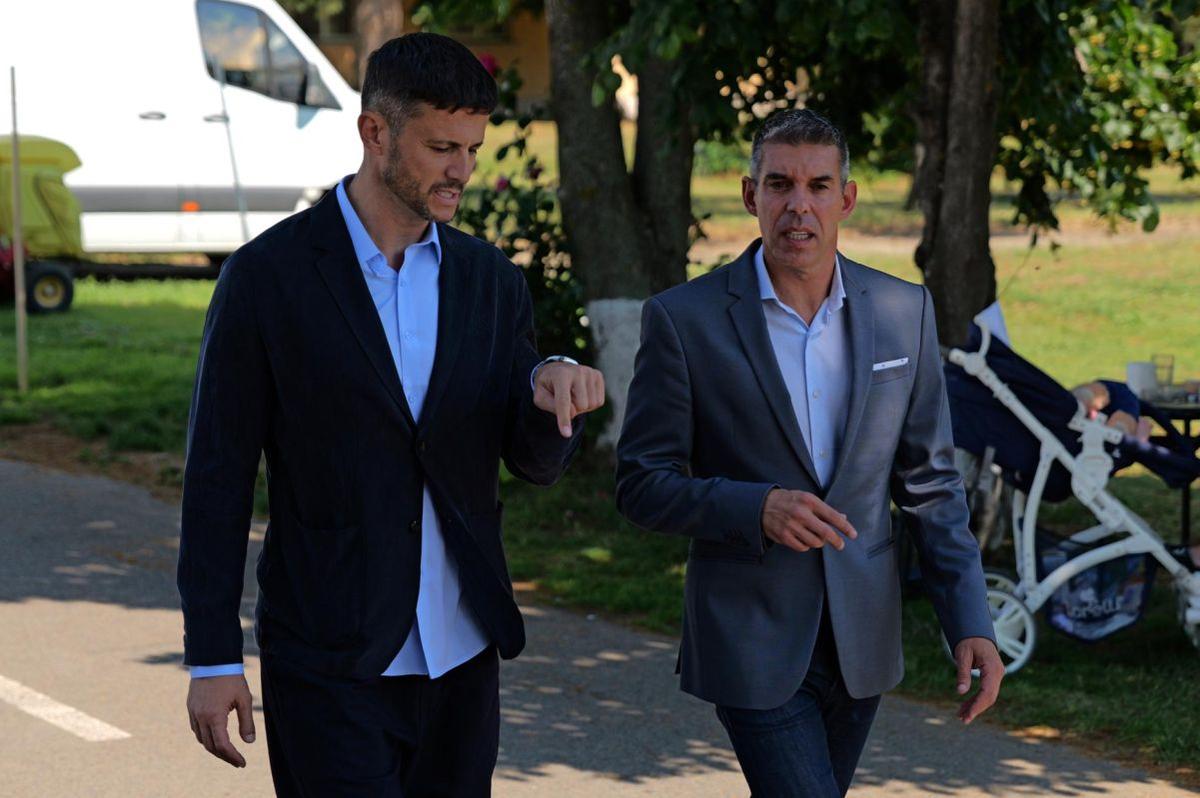 Ce nu s-a văzut la TV la prezentarea lui Nuno Campos la Dinamo » Ce staff va avea lusitanul și cine l-a însoțit în sala de conferințe