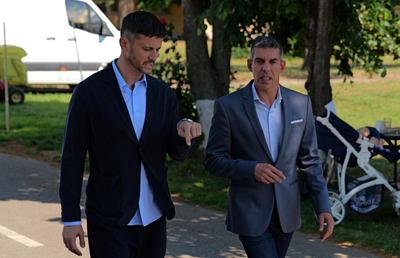 Ce nu s-a văzut la TV la prezentarea lui Nuno Campos la Dinamo » Ce staff va avea lusitanul și cine l-a însoțit în sala de conferințe