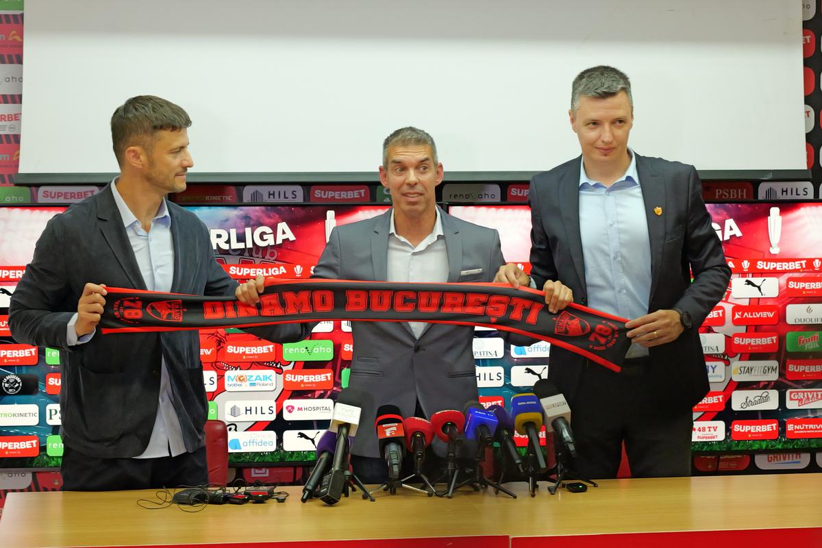 Ce nu s-a văzut la TV la prezentarea lui Nuno Campos la Dinamo » Ce staff va avea lusitanul și cine l-a însoțit în sala de conferințe