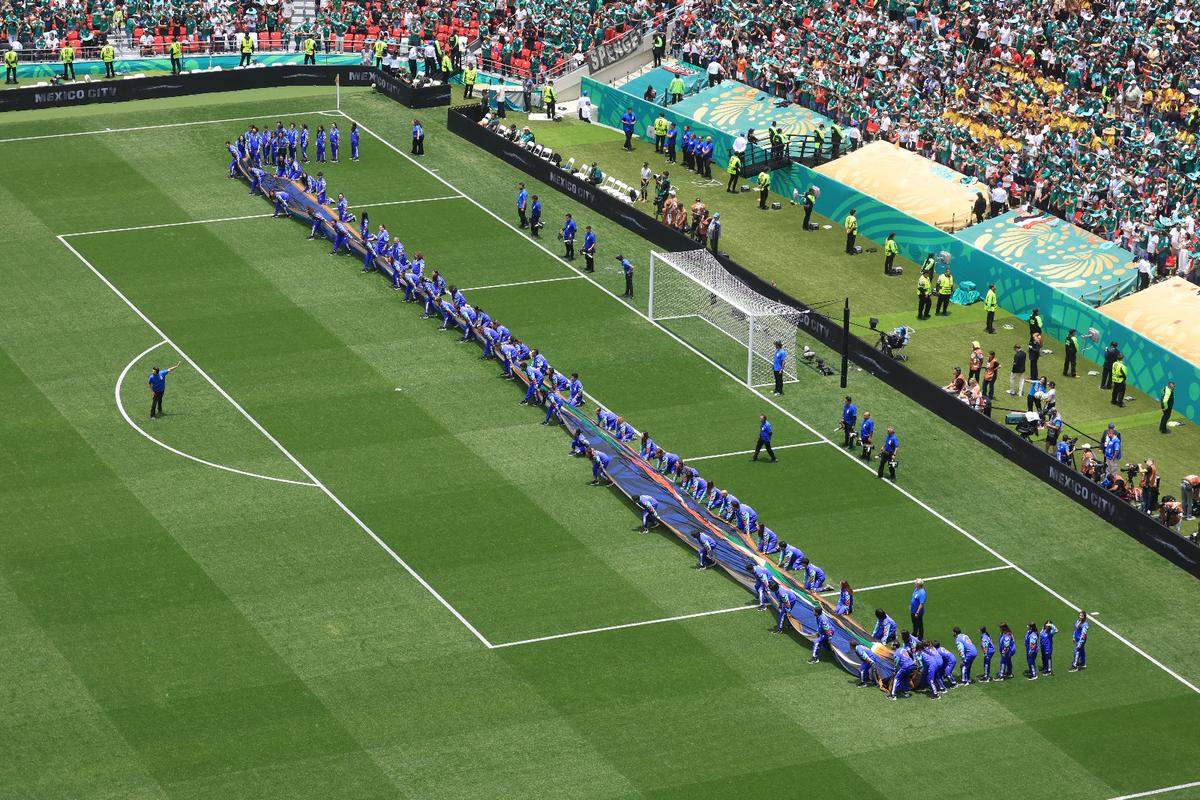 „Ceremonia 360 de grade” la Mexic - Africa de Sud