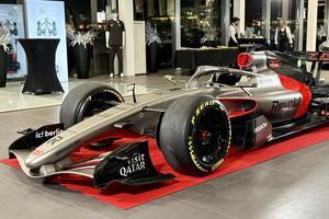 Monopostul Audi R26 de Formula 1 a fost adus la București » Unde poate fi văzută mașina constructorului german