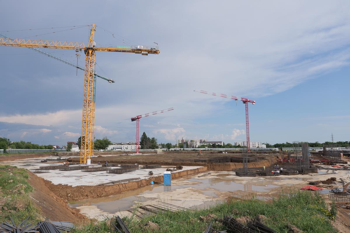 Se construiește stadionul viitorului în România » Va funcționa exclusiv cu energie regenerabilă: GSP a vizitat șantierul unde se muncește la 30 de grade!