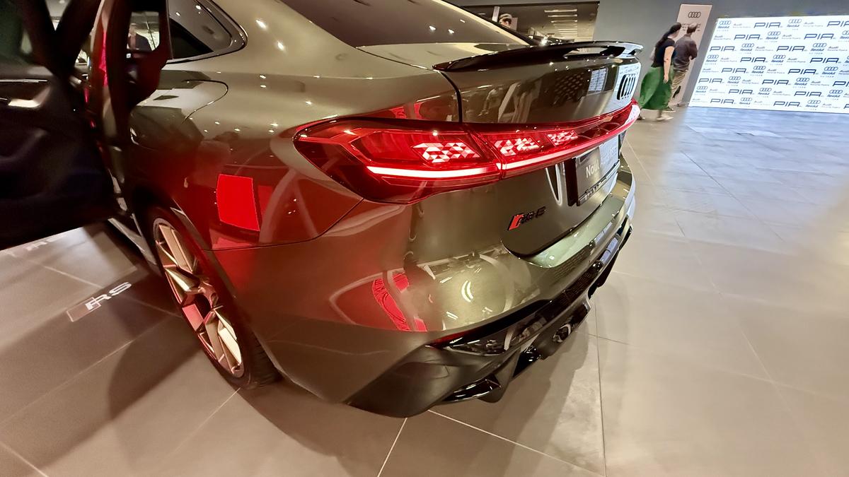 Vor să dea lovitura cu noul Audi RS 5 » Avem primele imagini cu modelul ajuns în secret în România!
