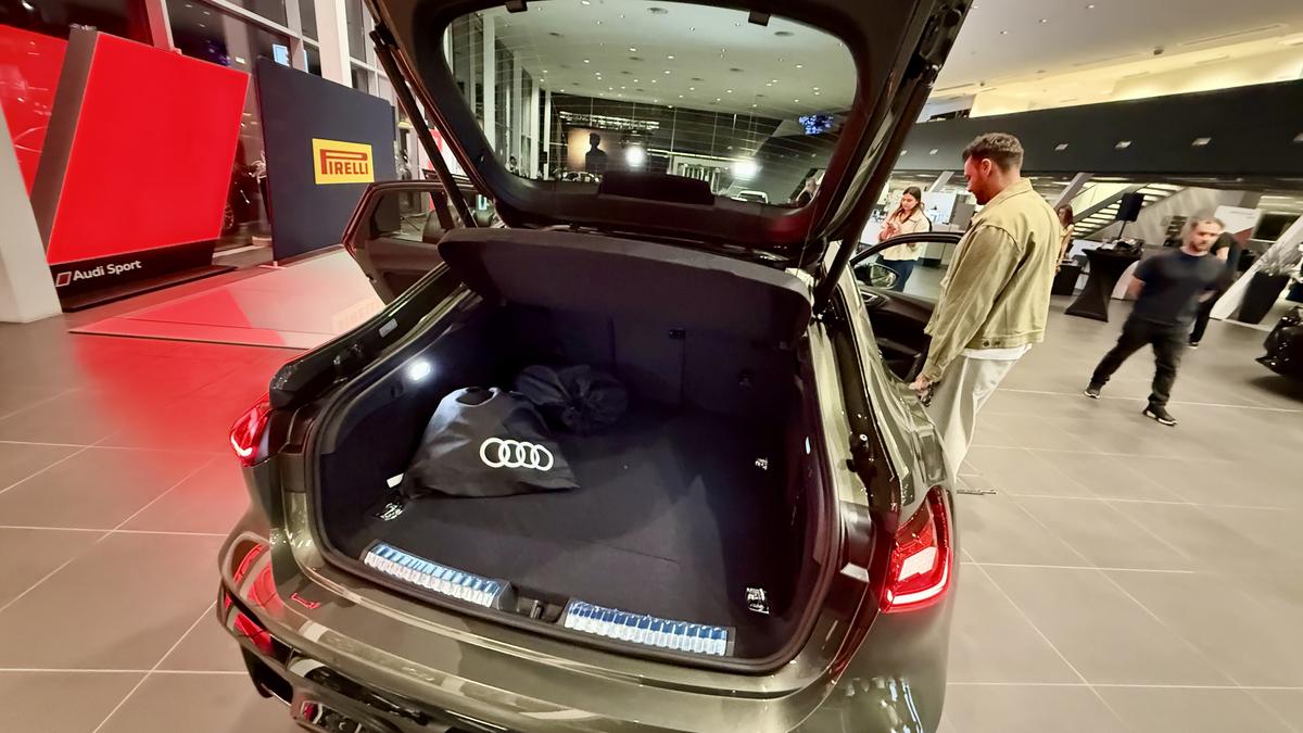 Vor să dea lovitura cu noul Audi RS 5 » Avem primele imagini cu modelul ajuns în secret în România!