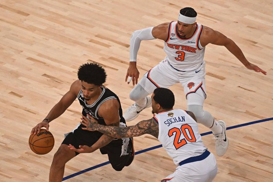 New York Knicks vs. San Antonio Spurs, meciul 4 al finalei NBA/Foto: Imago Images Nu s-a mai întâmplat niciodată asta în istoria SUA! Incredibil care era precedentul record