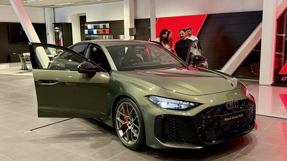 Vor să dea lovitura cu noul Audi RS 5 » Avem primele imagini cu modelul ajuns în secret în România!