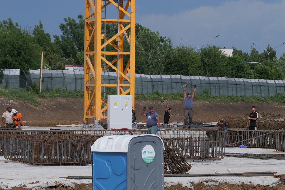 Se construiește stadionul viitorului în România » Va funcționa exclusiv cu energie regenerabilă: GSP a vizitat șantierul unde se muncește la 30 de grade!