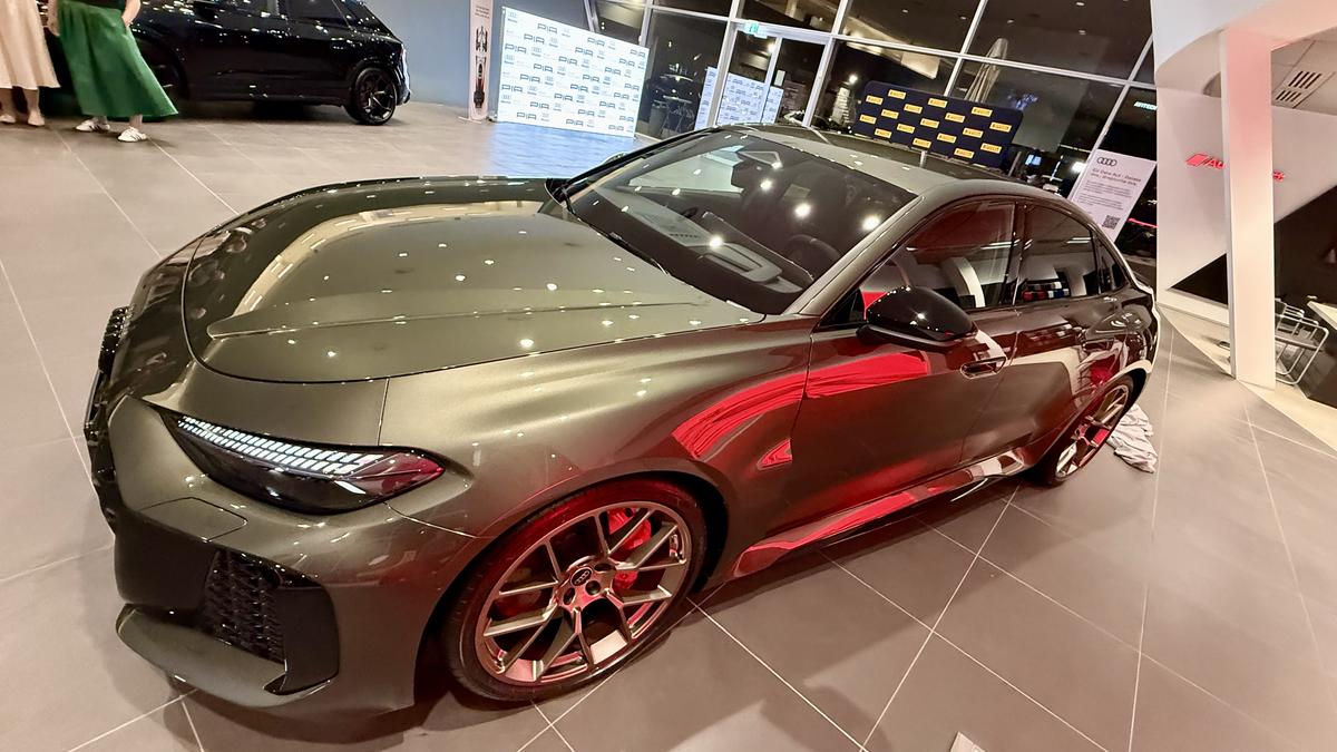 Vor să dea lovitura cu noul Audi RS 5 » Avem primele imagini cu modelul ajuns în secret în România!