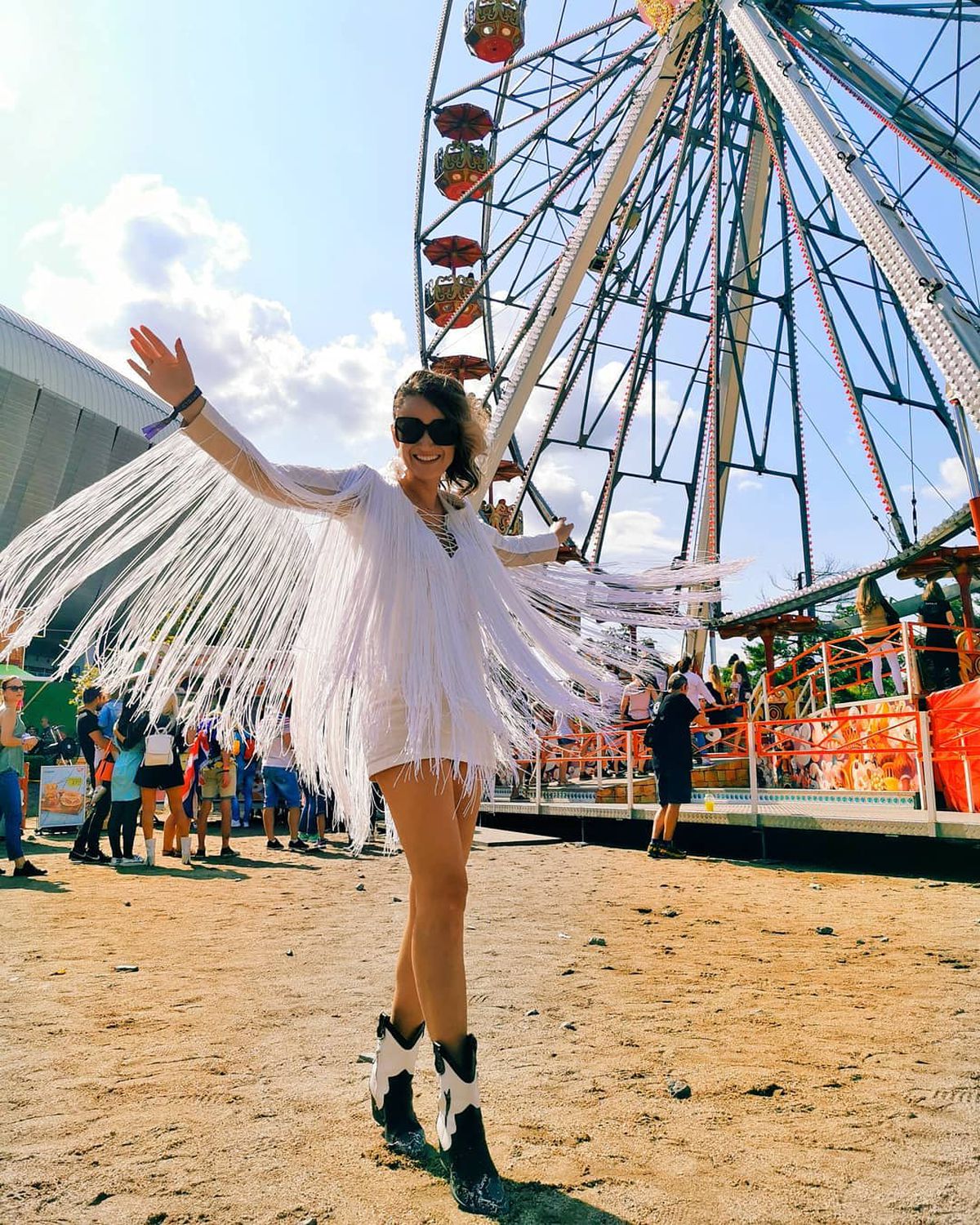 GALERIE FOTO Carmen Negoiță, în costum de baie la munte! Apariție hot a soției fostului finanțator de la Dinamo