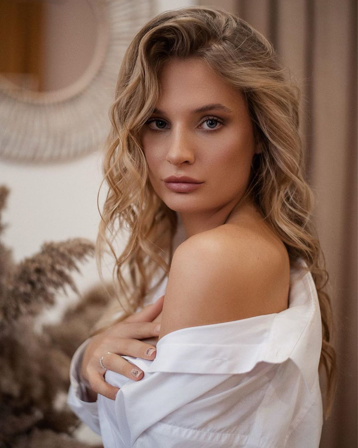 Tenismena a trecut peste scandalul de dopaj și s-a apucat serios de modeling » Ședințe foto în ținute îndrăznețe