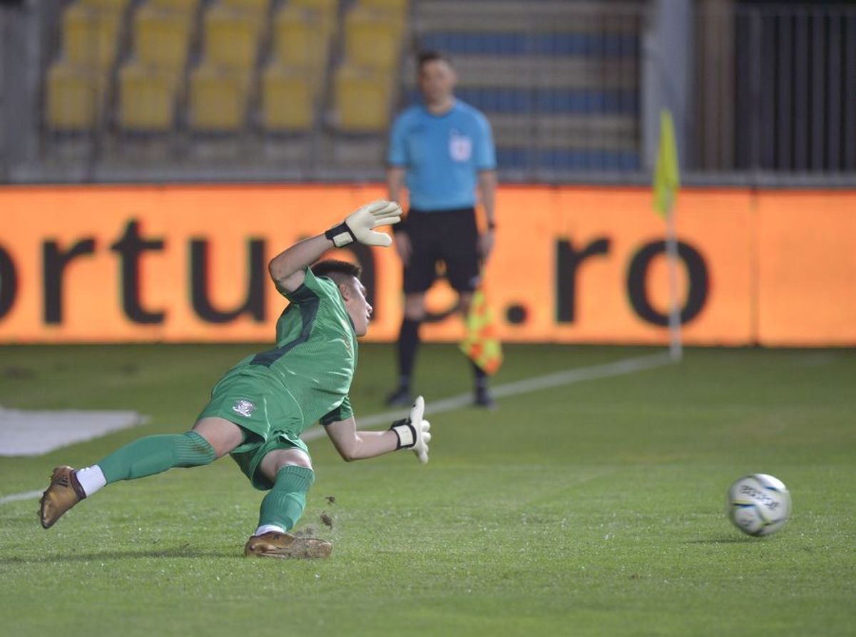 FOTO Petrolul - Rapid 11.07.2020