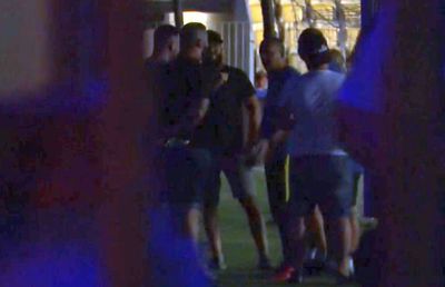 Suporterii Petrolului i-au băgat în ședință pe jucători după partida cu Rapid, 0-0