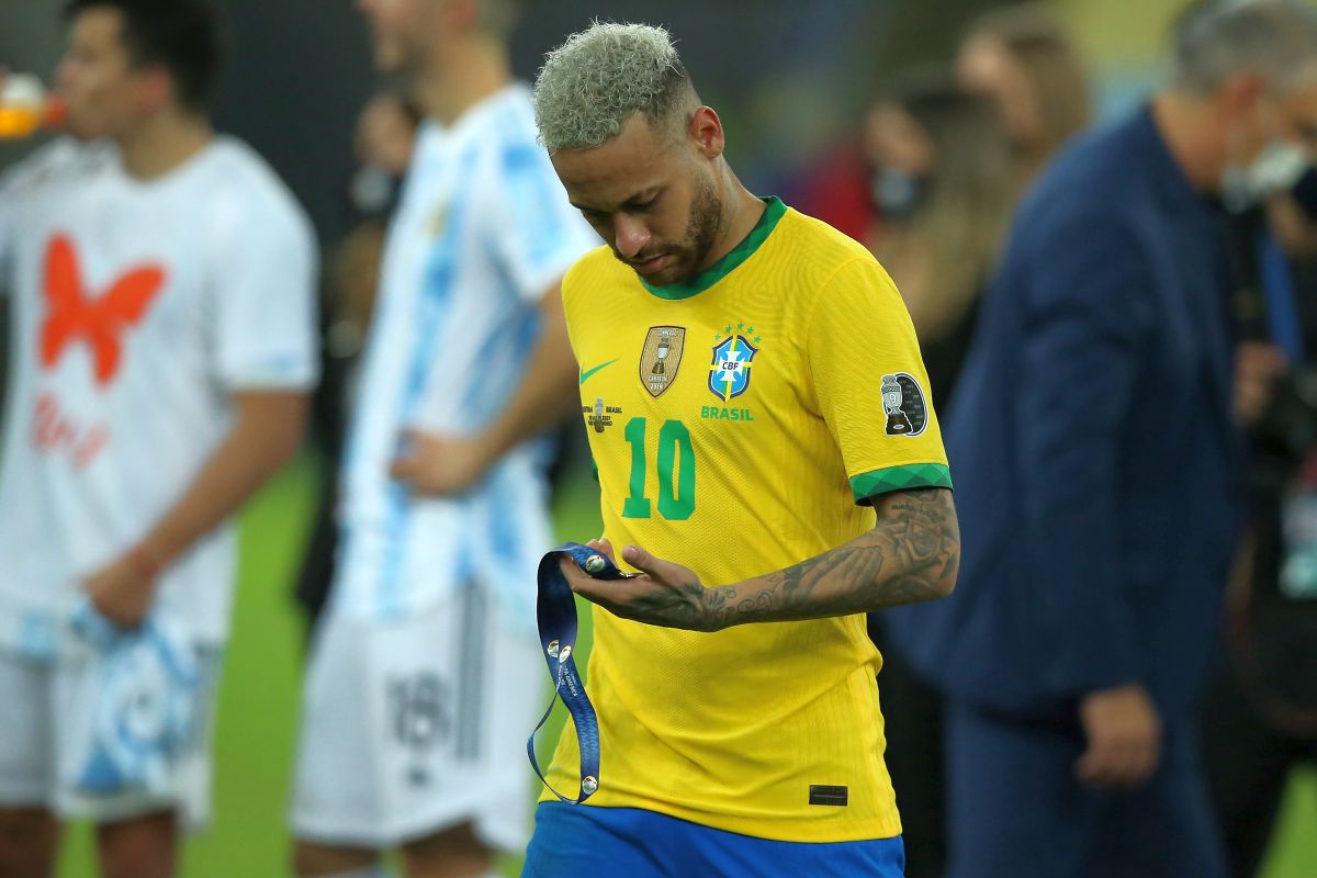 Imagini sfâșietoare cu Neymar, după eșecul din finala Copa America: brazilianul a plâns în hohote