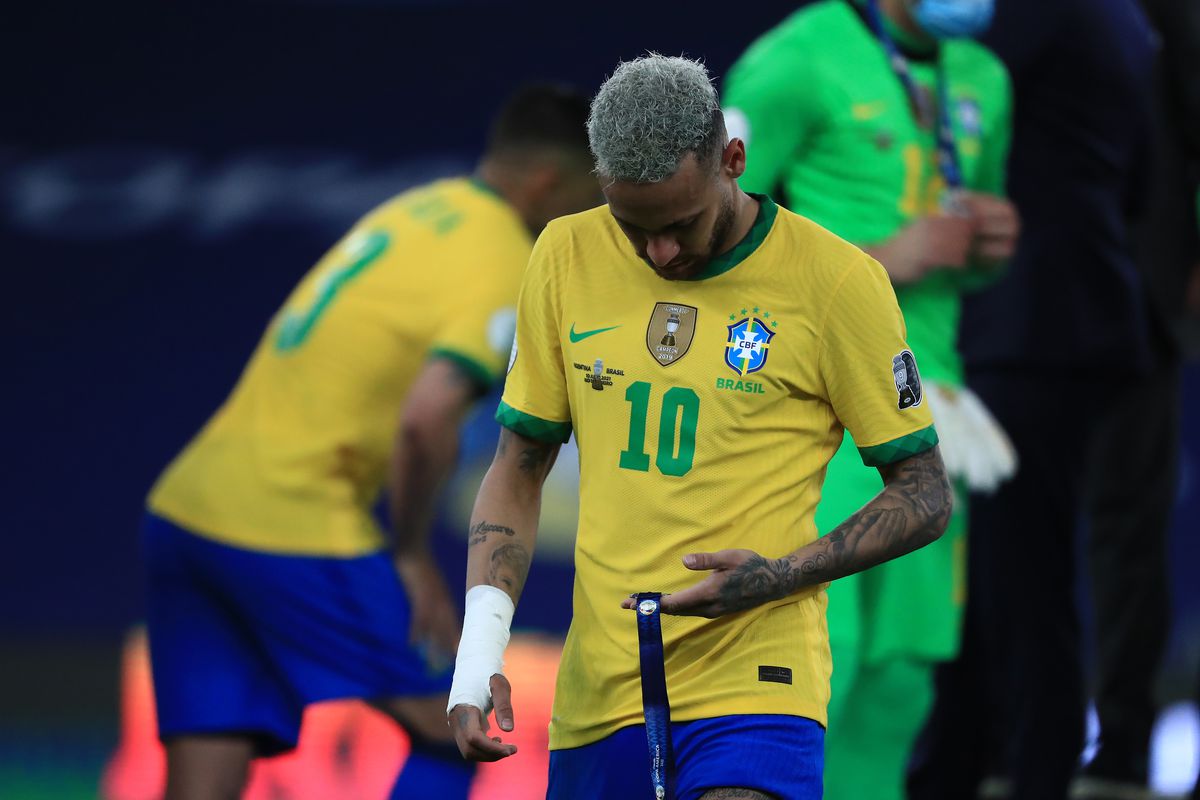Imagini sfâșietoare cu Neymar, după eșecul din finala Copa America: brazilianul a plâns în hohote