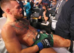 Conor McGregor, scos pe targă din ring! Cum s-a încheiat cel de-al treilea meci cu Dustin Poirier
