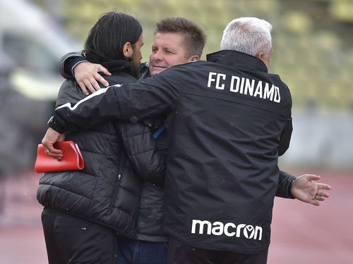 Dusan Uhrin, gest demn de laudă pentru Dinamo // FOTO: Imago